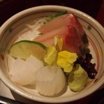 いせもん本店 - 三段弁当ランチ（神路山弁当）　三の段（本日のお造り）