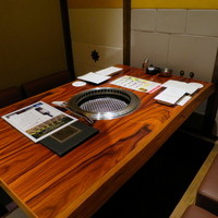 松庵 韓菜房 栄大津通店 - 掘りごたつ席