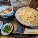 本格手打ち　かんたろう - 旨辛つくね汁うどん300g　900円プラス温玉130円　麺は温にしました！