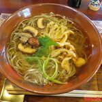 soba cafe Cozy Cozy - 濃厚なきのこスープ薫るキノコそば　1580円(税込)