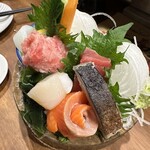 魚屋 うきうきらんらん 三鷹 - 