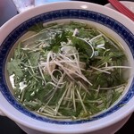 餃子荘 紅蜥蜴 - 鶏麺