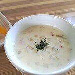 パン工房 Hiro Neige - 今日のスープはクラムチャウダー、具沢山でした