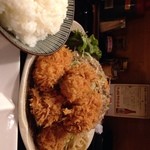 ワタライ食堂 - カキフライ でかい＼(^o^)／