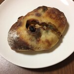 トルヴェ - ラムレーズンとゴルゴンゾーラ   ￥270