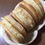 津保美堂製菓 - 二重焼（味違い３種類）   各々160円なり
