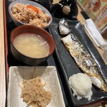 一夜干しと海鮮丼 できたて屋 - 