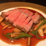 イタリアン チャイナバル村塾 - 美味し過ぎるっ！サーロインを使った青椒肉絲❤︎