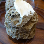 2014年2月黒豆の気泡パン