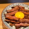 炭火たれ焼肉丼 萬牛カルビ - 
