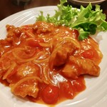楼蘭 - 鶏肉のトマトソース煮1200円(税込)