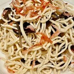 Zuien Shanhai Chuubou - 干し豆腐も胡麻油と塩でしっかり和えてあって小海老も効いています