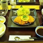 黒豚かつ処　霧島 - ★　黒豚おろしかつ膳　１１５５円