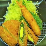 黒豚かつ処　霧島 - ボリュームありです☆彡