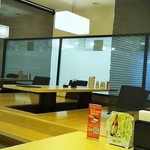 黒豚かつ処　霧島 - 席間広々～♪