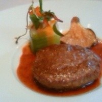 アッシュ - メイン料理 . 牛フィレ