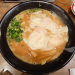 広州市場 - 濃厚丸ごと海老雲吞麺