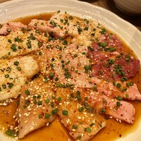 炭火焼肉ホルモン うしごろ 中目黒店 - 
