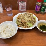 Nikuyasai Itame Bejirou - 肉野菜炒め定食（野菜の量：普通/400g）