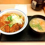 Katsuya - かつ丼(梅)￥594＆豚汁(小)￥165