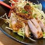 Noto Chokusou Sengyo Jizake To Kawahagi Kimasshi - 鶏のから揚げサラダ