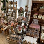 フランス菓子 アン・ファミーユ - 店内