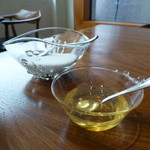 Fujiya 1935 - 2014年2月手前は、さっぱりしたハチミツ♪