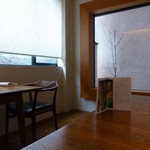 Fujiya 1935 - 2014年2月　スッキリした店内。