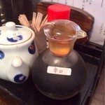 塚本鮮魚店 - 辛口の醤油が置いてありました。
