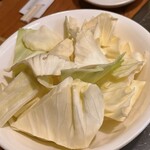 噫跿姆家焼肉店 - キャベツ