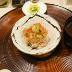 天白 - 蓮根ソラマメ、ほたてのかき揚げ丼