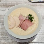 ラーメン家 あかぎ - 鶏白湯しょうゆ