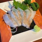 Sashimi Izakaya Nakazen - 苫小牧産 活〆サメカレイ刺身