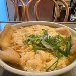 Usamitei Matsubaya - 大きな揚げさんの上に卵