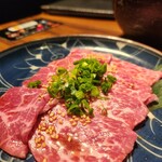 焼肉鍋問屋　志方 - 