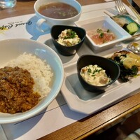 グランカフェ - ドライカレーもあります
