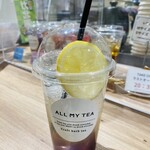 オールマイティー - 4番のブルースというスパークリングティー。Mサイズ600円をチョイス