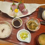 Hatsuyoshi - ◆「庄内浜の刺身定食」 (お造り・小鉢２品・ごはん・みそ汁・香物)
