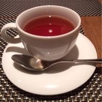 Kuatoro Sutajio Ni Itaria Nei Ruparuko - 紅茶。
