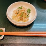 くずし割烹 樋ぐち - たいらぎ貝のサラダ