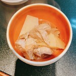 くずし割烹 樋ぐち - 筍と鶏の炊き合わせ　この鶏　絶品