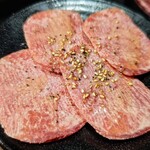 Tabenomi Houdai Yakiniku Dainingu Chikaraya - 上タン塩