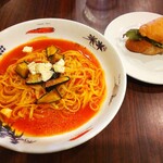 Ori Bu Tei - 茄子とモッツァレラチーズのピリ辛トマトソース＆パニーノ