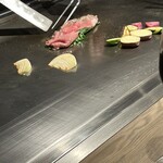 難波 鉄板焼き Sublime - このまま食べるんだよ♡美味しすぎる♡