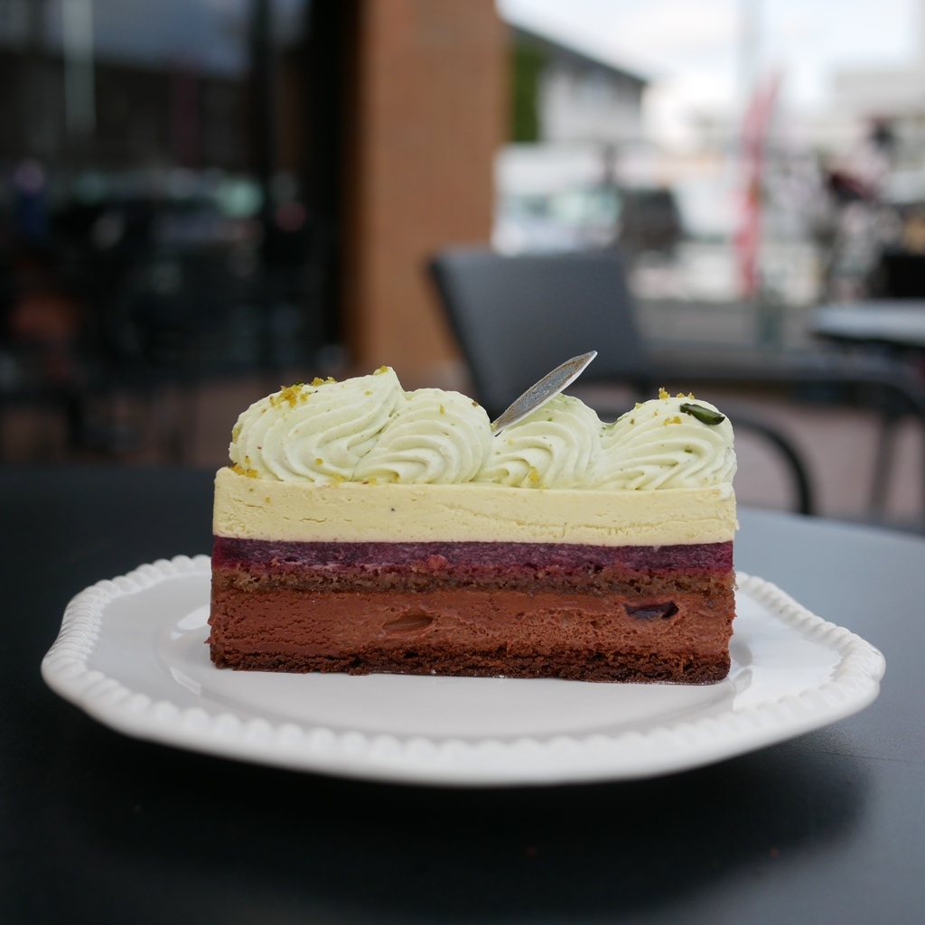 【しこ】エーグル・ドゥース 写真 : エーグルドゥース （AIGRE DOUCE） - 目白/ケーキ | 食べログ
