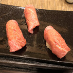 すし処 なかみぞ - 9．生ホンマグロ（三宅島）