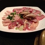 焼き肉膳 らく - コースのなんか色々