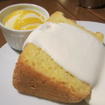珈琲専門店 三十間 - プレーン　シフォンケーキ