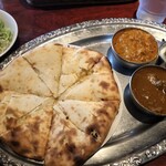 神楽坂エスニック SAPANA - チーズナンセット　1400円