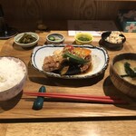 Nishiogi Mogame Shokudou - 鶏と野菜の黒酢香味和え